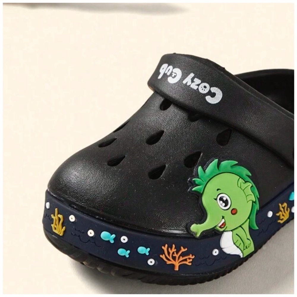 Cozy Cub •Cute Dinosaur Design Beach Baby Sandals With Holes - Picture 4 of 6